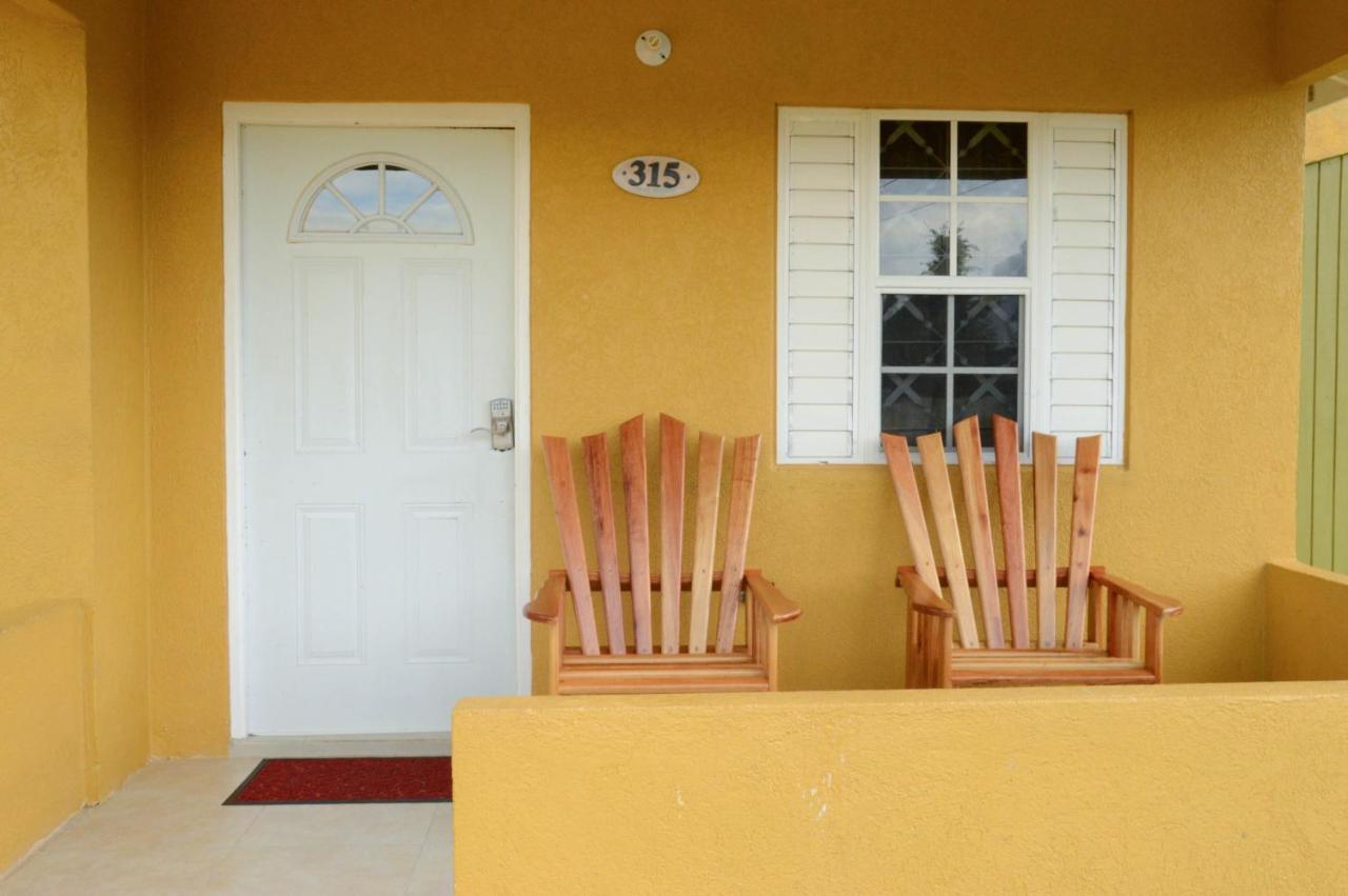 Josan'S Haven Villa Ocho Rios Exterior foto